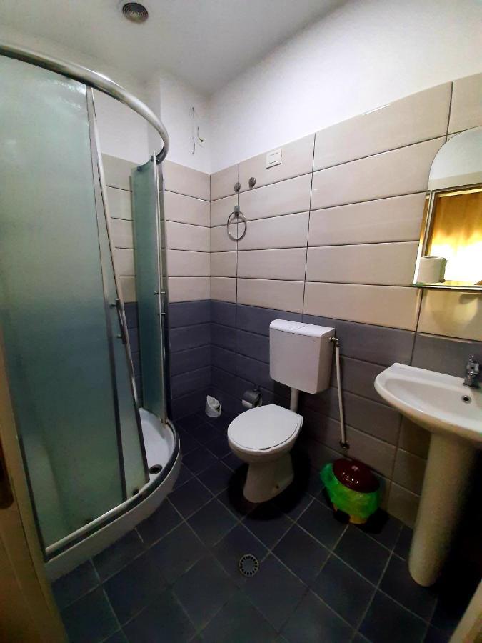 Hotel Vila Giorgio Shkodër Eksteriør bilde